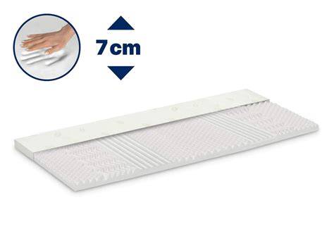 Vrchný matrac 180 × 200 cm na manželskej posteli